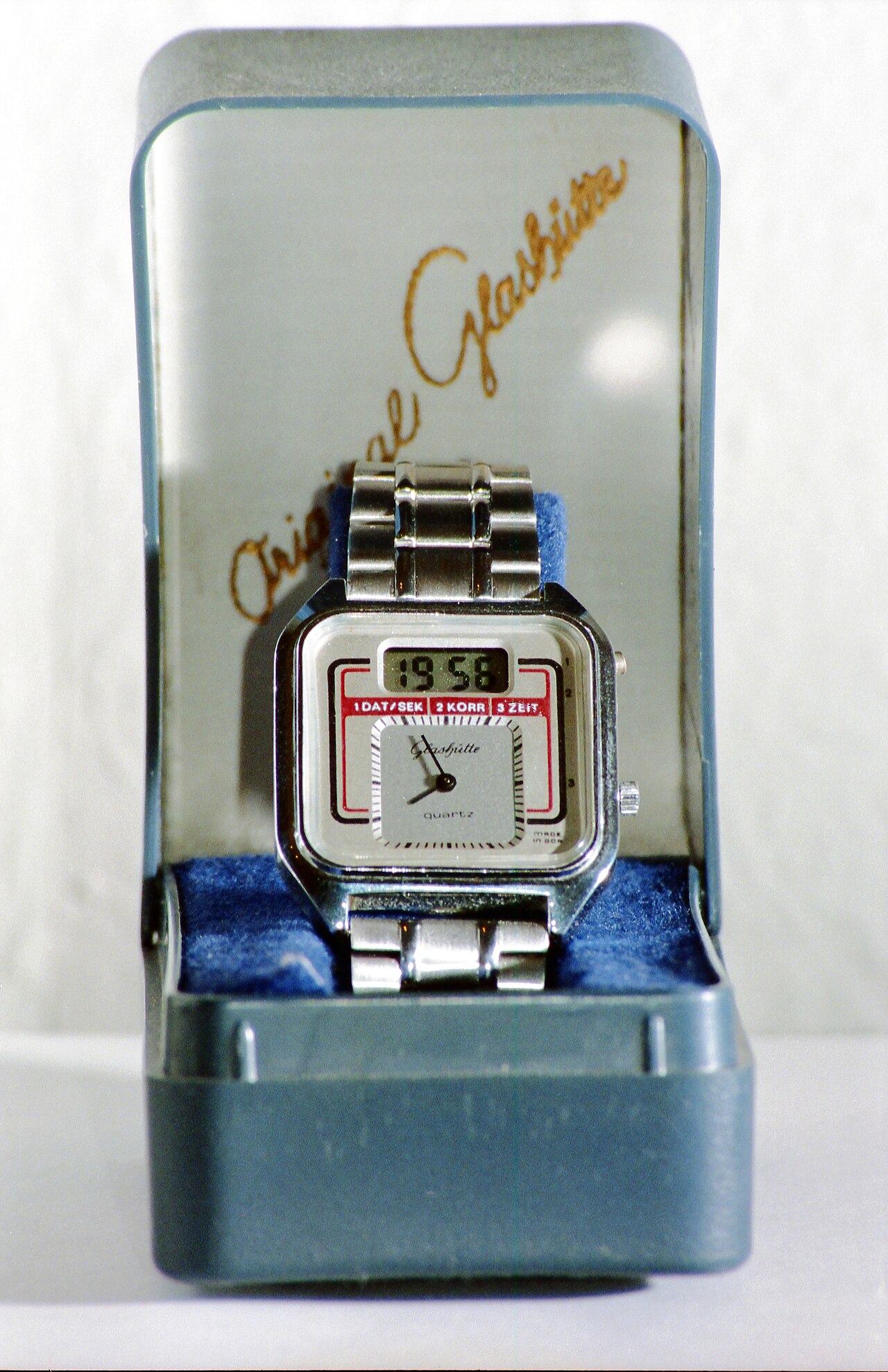 shinefinery Diver Field Watch image 2